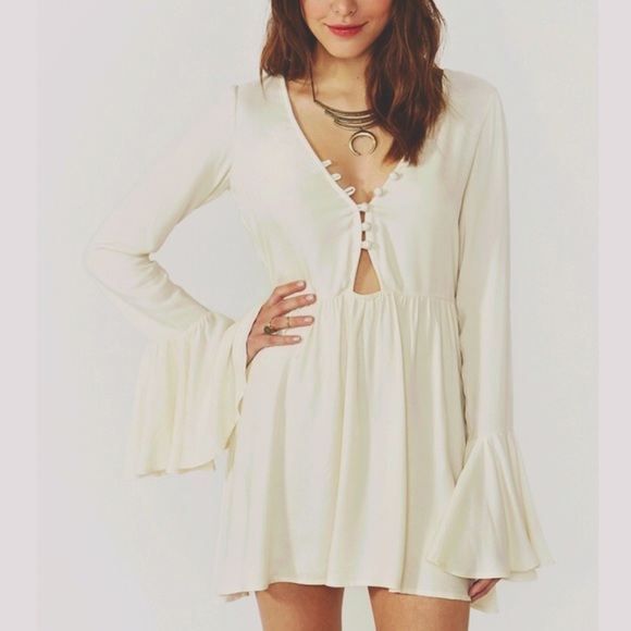 For Love And Lemons Dresses & Skirts - For Love & Lemons Bell Sleeve Lotus Dress Small
